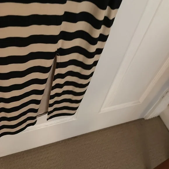 Rachel Parcell New W/O Tags Black/Tan Striped Knit Stretch Midi Dress - Picture 3 of 4